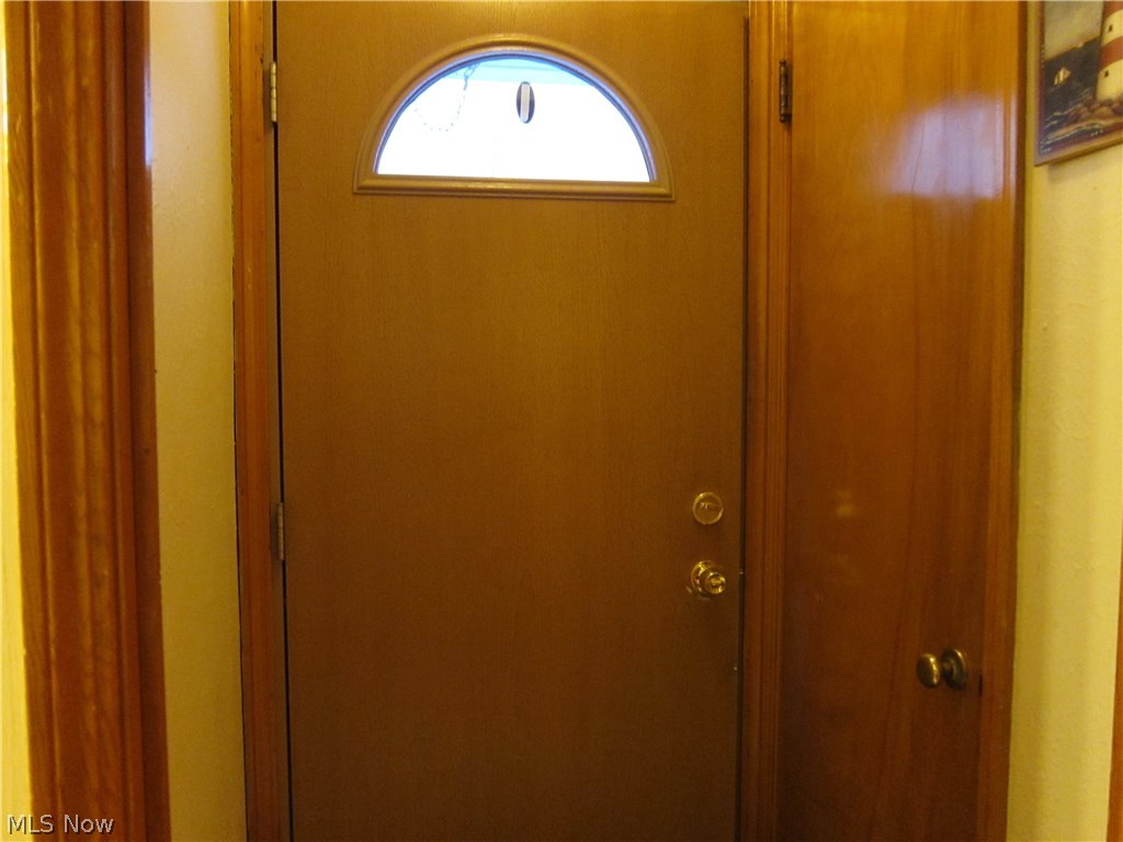 5603 Ridgewood Avenue Parma, OH 44129 - Photo 2 of 21