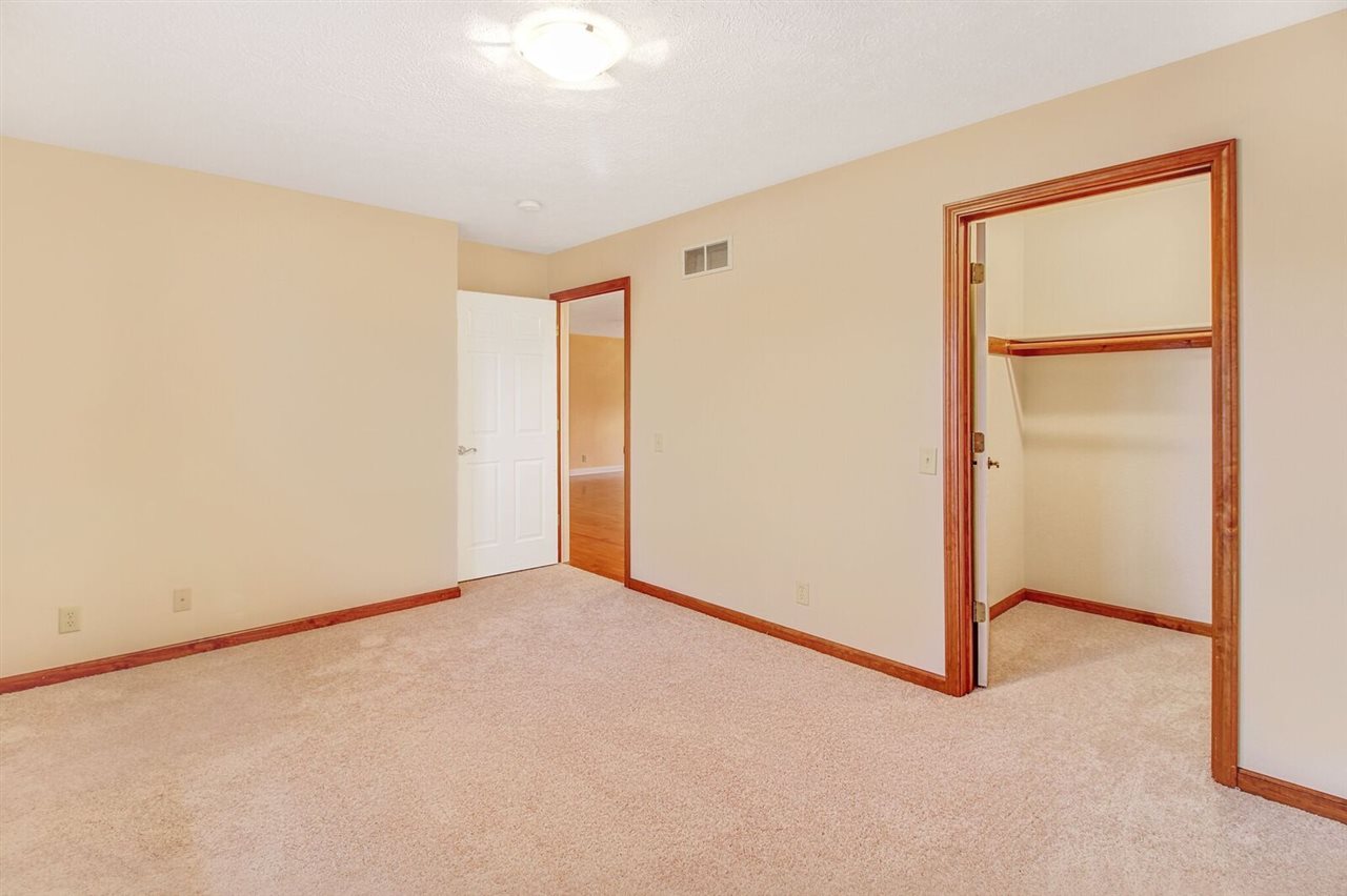 3917 South Sheffield Road Bartonville, IL 61607 - Photo 17 of 33 Gallery Image 17
