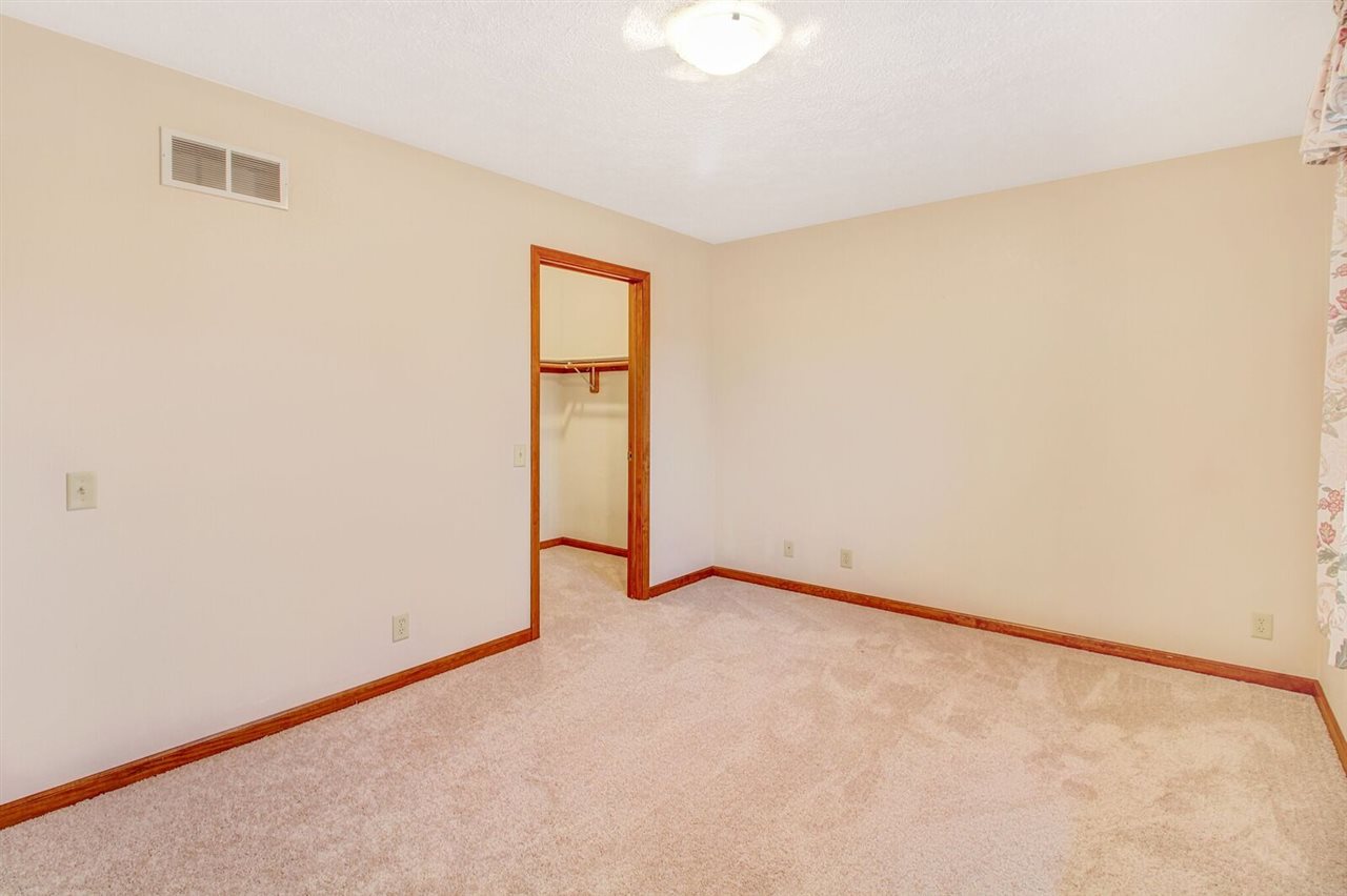 3917 South Sheffield Road Bartonville, IL 61607 - Photo 18 of 33 Gallery Image 18