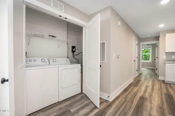 $1,238 | 303 Linwood Street, Unit 303, Apex, NC 27502