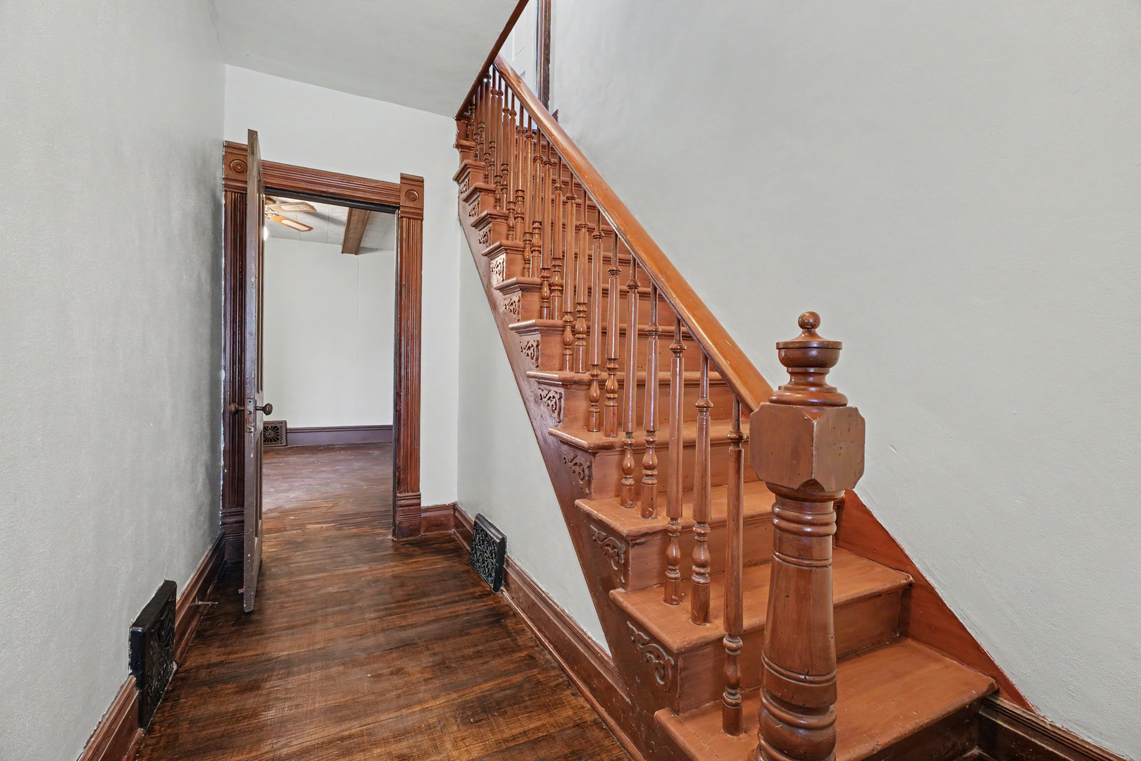 105 Maple Street Roberts, IL 60962 - Photo 7 of 38