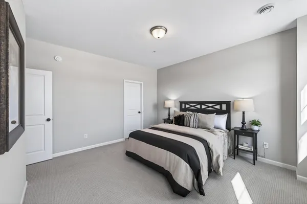 $1,085,000 | 875 Fls Passage West, Unit C, St. Paul, MN 55116