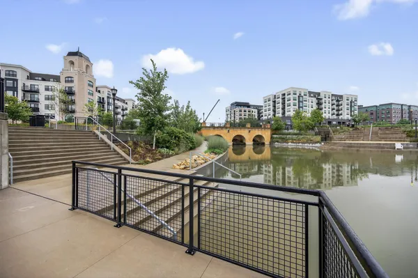 $1,085,000 | 875 Fls Passage West, Unit C, St. Paul, MN 55116