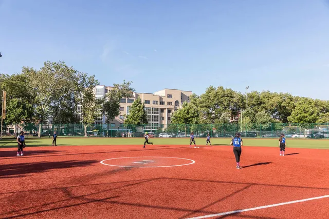 a view of a tennis court