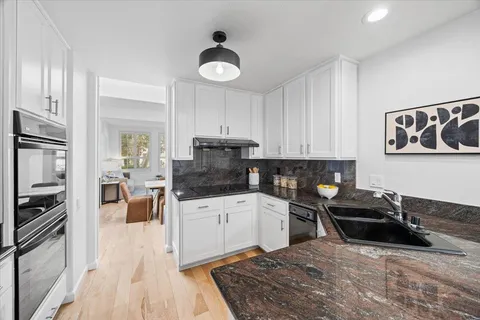 $1,648,000 | 803 Lakeshore Dr., Redwood City, CA 94065