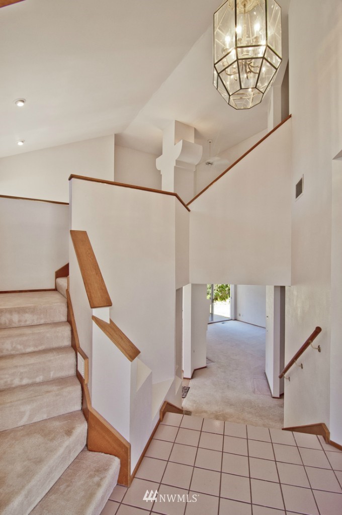 4108 Southwest Thistle Street Seattle, WA 98136 - Photo 12 of 25 Gallery Image 12