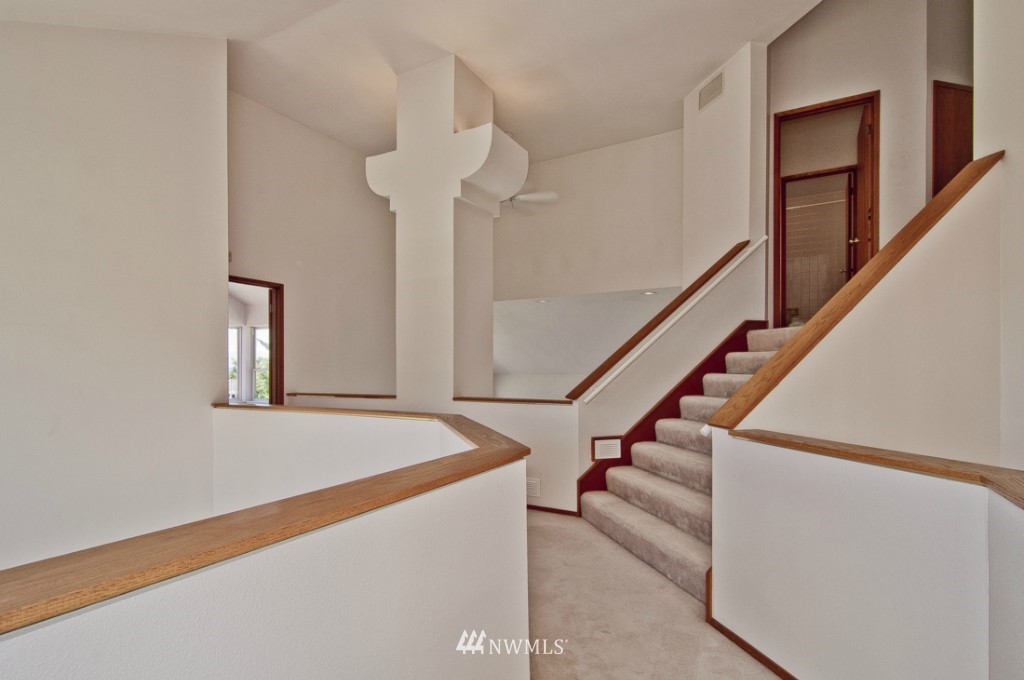 4108 Southwest Thistle Street Seattle, WA 98136 - Photo 14 of 25 Gallery Image 14