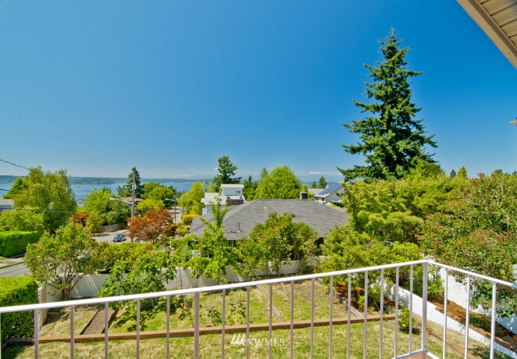 4108 Southwest Thistle Street Seattle, WA 98136 - Photo 23 of 25 Gallery Image 23