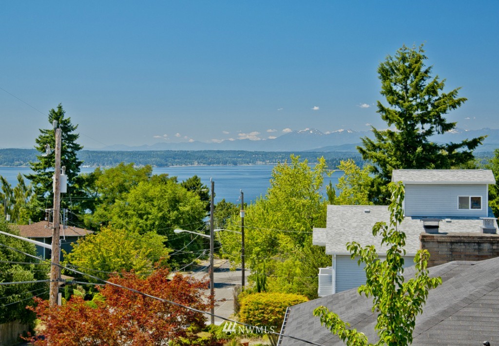 4108 Southwest Thistle Street Seattle, WA 98136 - Photo 25 of 25 Gallery Image 25
