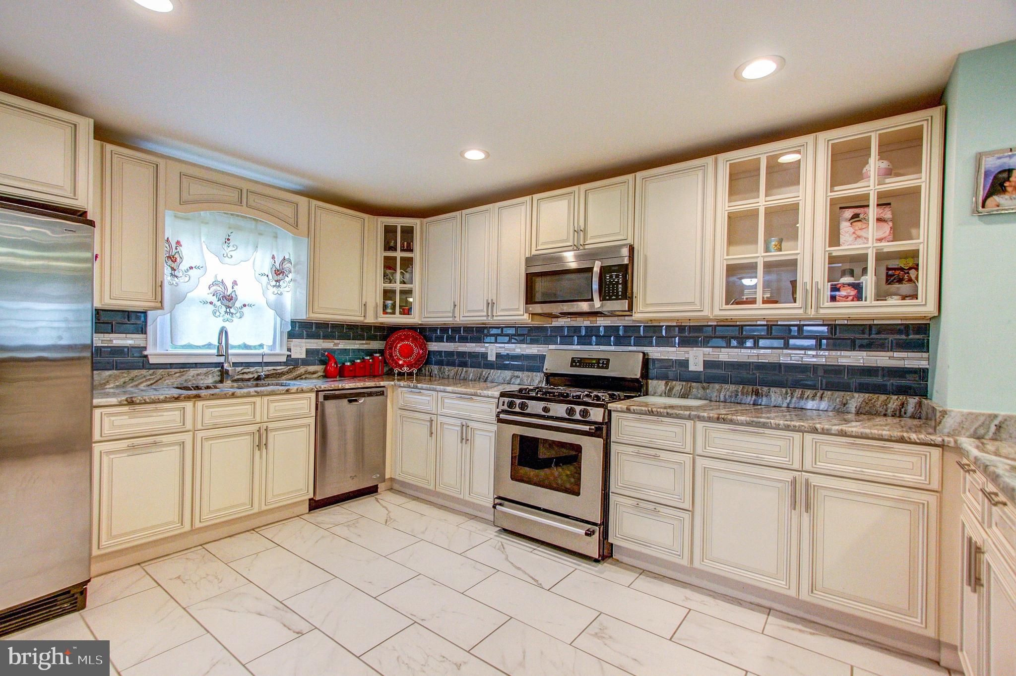 1256 Fitzwatertown Road Abington, PA 19001 - Photo 11 of 46 Gallery Image 11