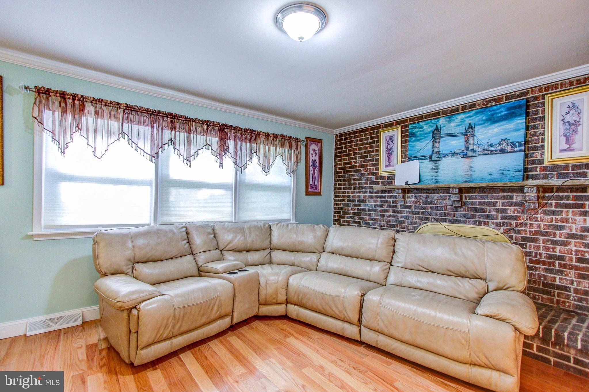 1256 Fitzwatertown Road Abington, PA 19001 - Photo 6 of 46 Gallery Image 6