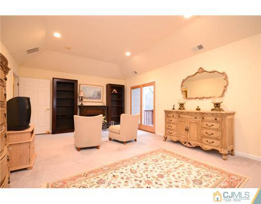 962 Ridge Road Monmouth Junction, NJ 08852 - Photo 12 of 22