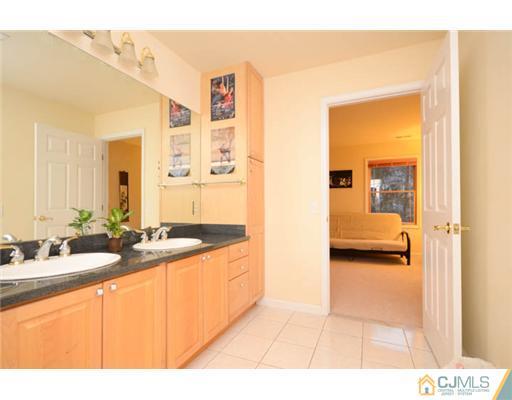 962 Ridge Road Monmouth Junction, NJ 08852 - Photo 17 of 22