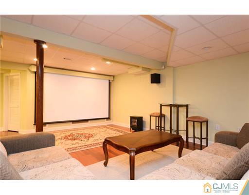 962 Ridge Road Monmouth Junction, NJ 08852 - Photo 19 of 22