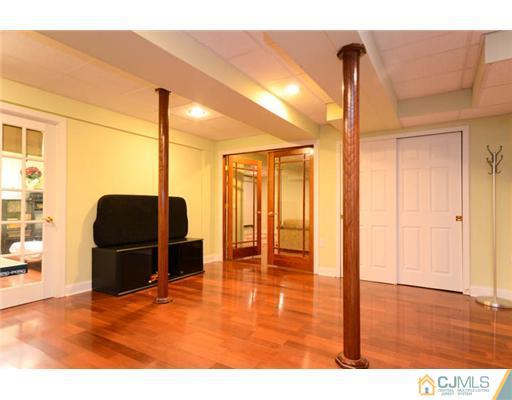 962 Ridge Road Monmouth Junction, NJ 08852 - Photo 20 of 22