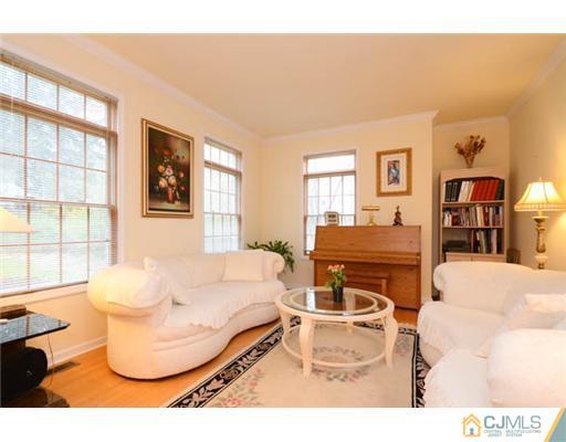 962 Ridge Road Monmouth Junction, NJ 08852 - Photo 4 of 22