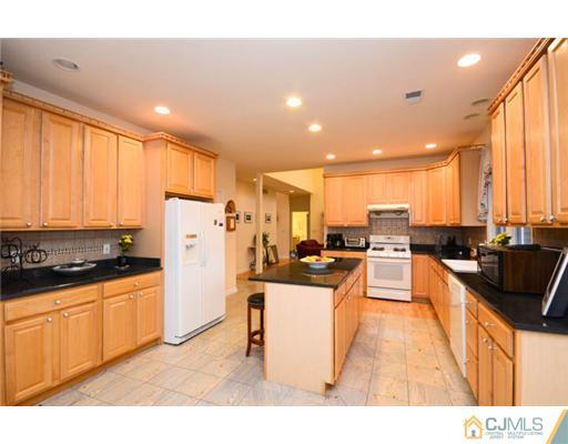 962 Ridge Road Monmouth Junction, NJ 08852 - Photo 7 of 22
