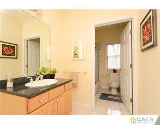 962 Ridge Road Monmouth Junction, NJ 08852 - Photo 10 of 22