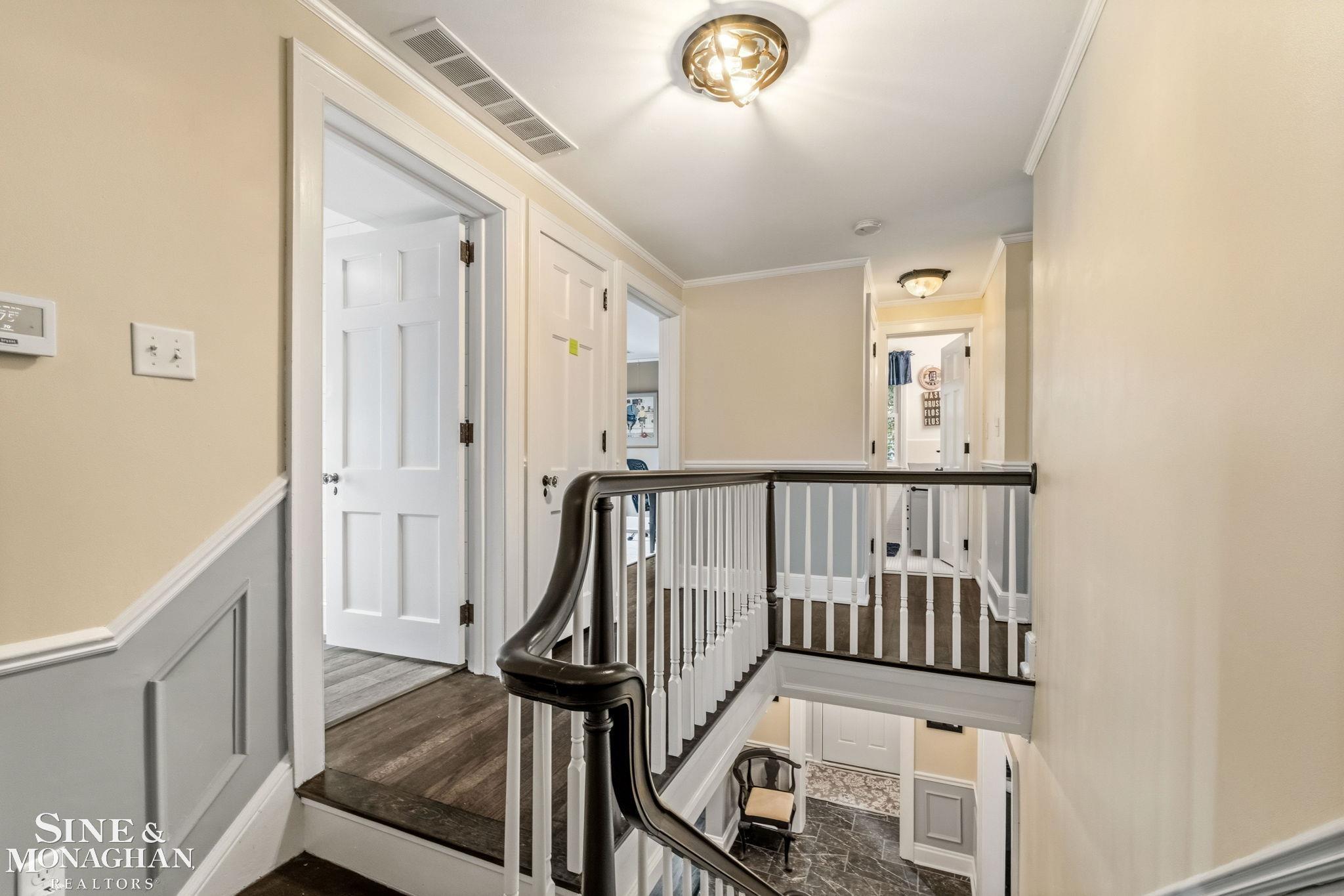 580 Hampton Road Grosse Pointe Woods, MI 48236 - Photo 33 of 77