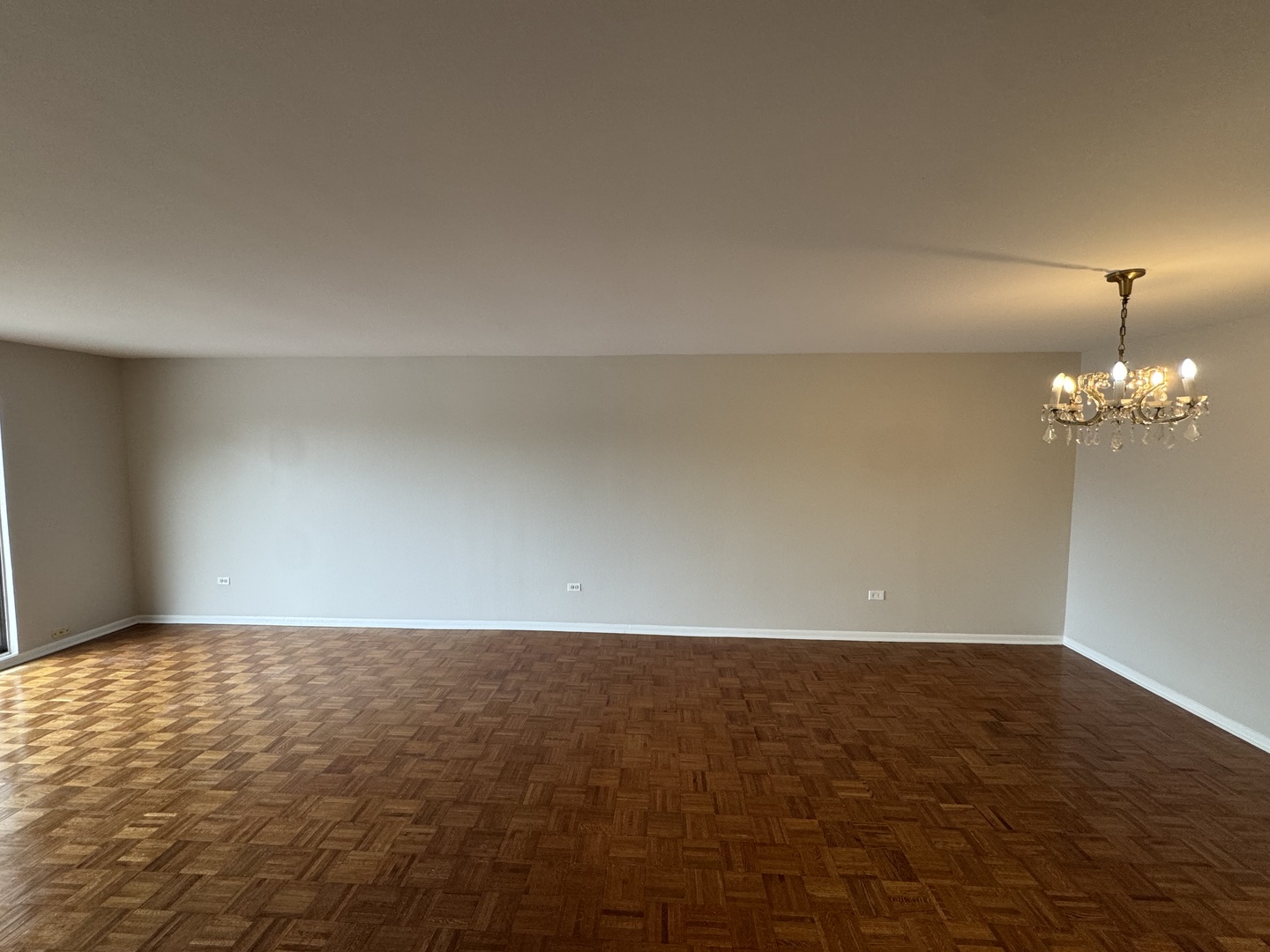 8901 North Western Avenue, Unit 211 Des Plaines, IL 60016 - Photo 2 of 17