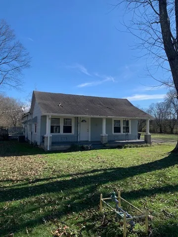 $800 | 705 Westside Drive, Tullahoma, TN 37388