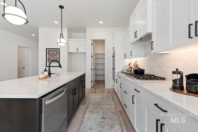 $799,900 | 2391 East Snocreek Drive, Eagle, ID 83616