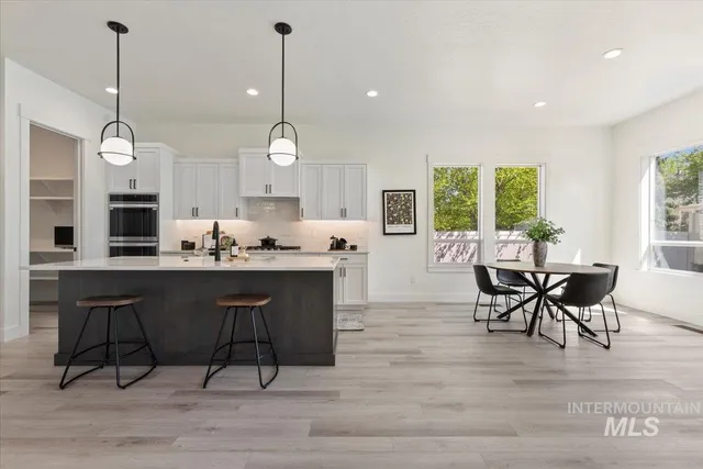 $799,900 | 2391 East Snocreek Drive, Eagle, ID 83616