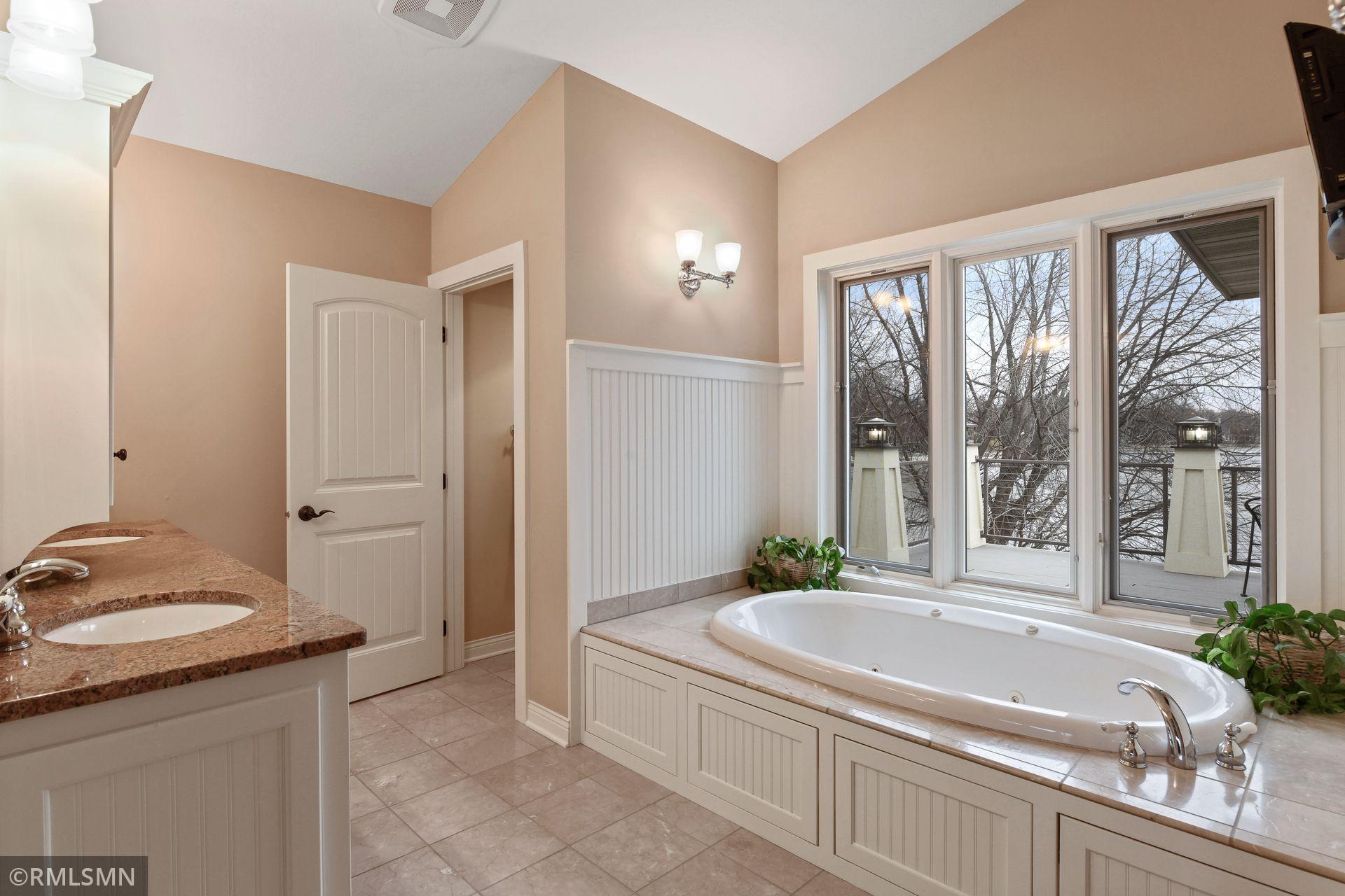 2745 Shadywood Road Orono, MN 55331 - Photo 54 of 83