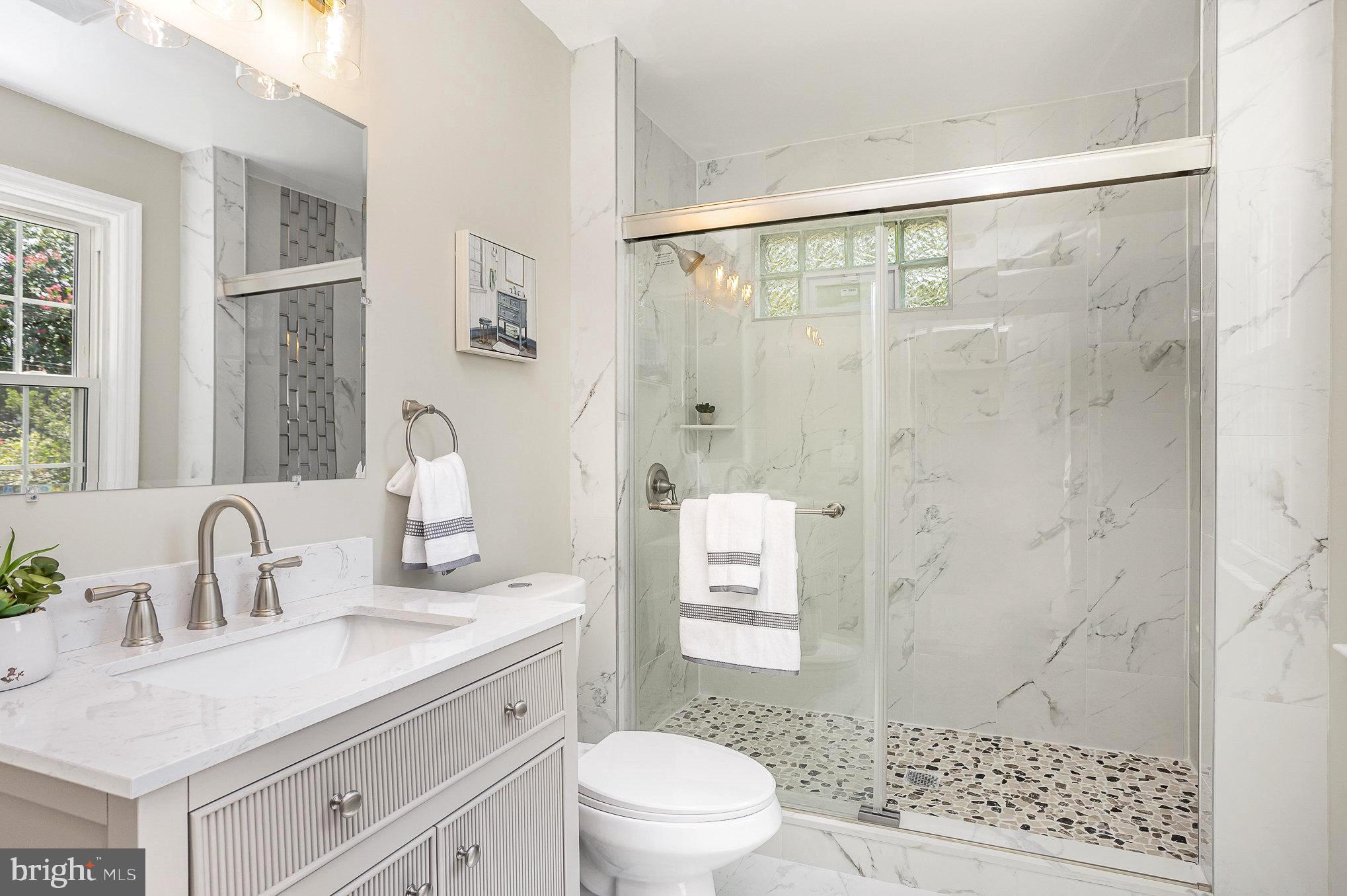 3001 Dunran Road Dundalk, MD 21222 - Photo 13 of 30 Main Level Owner's Suite Full Bath