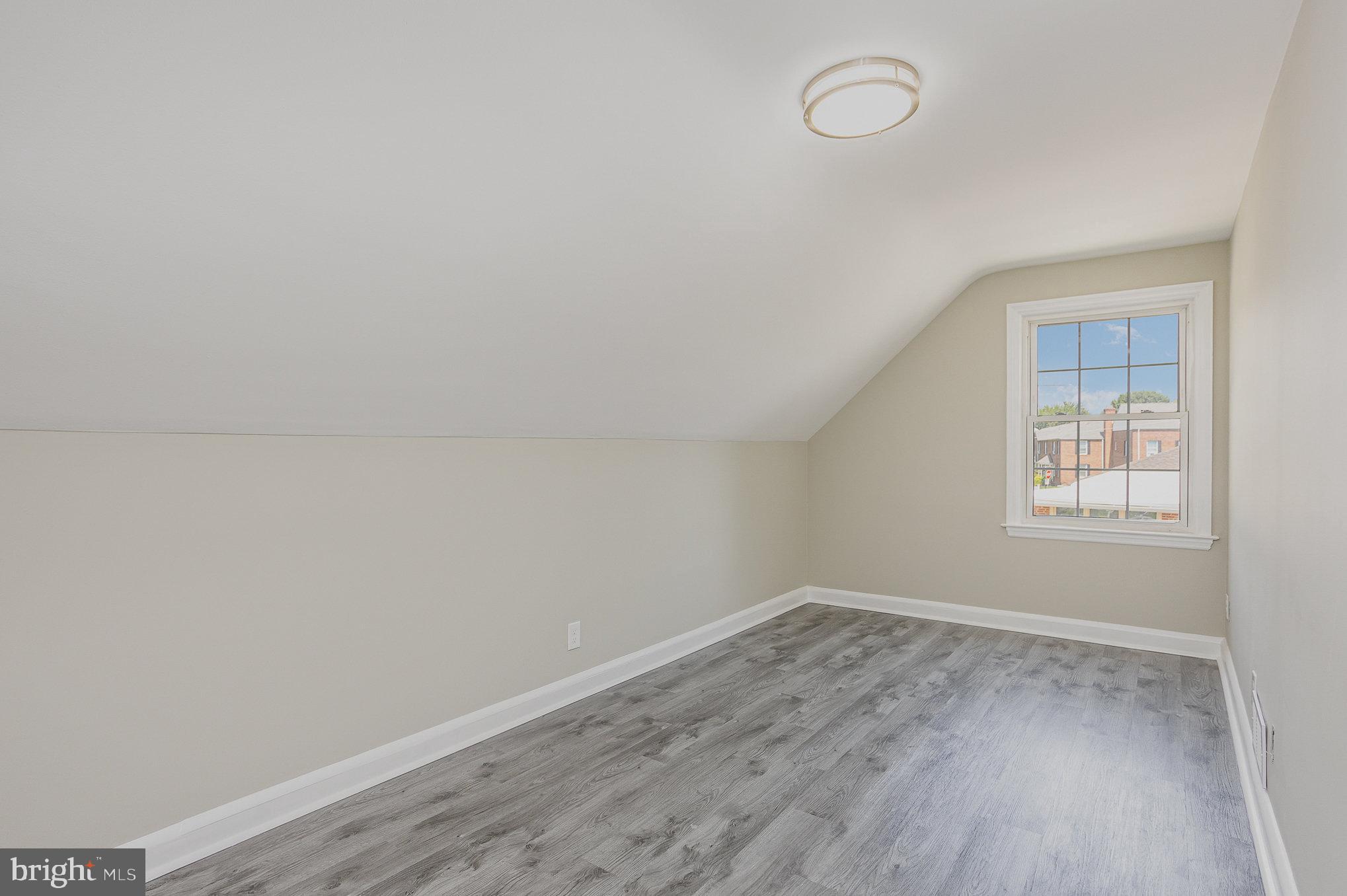 3001 Dunran Road Dundalk, MD 21222 - Photo 20 of 30 3rd Upstairs Bedroom