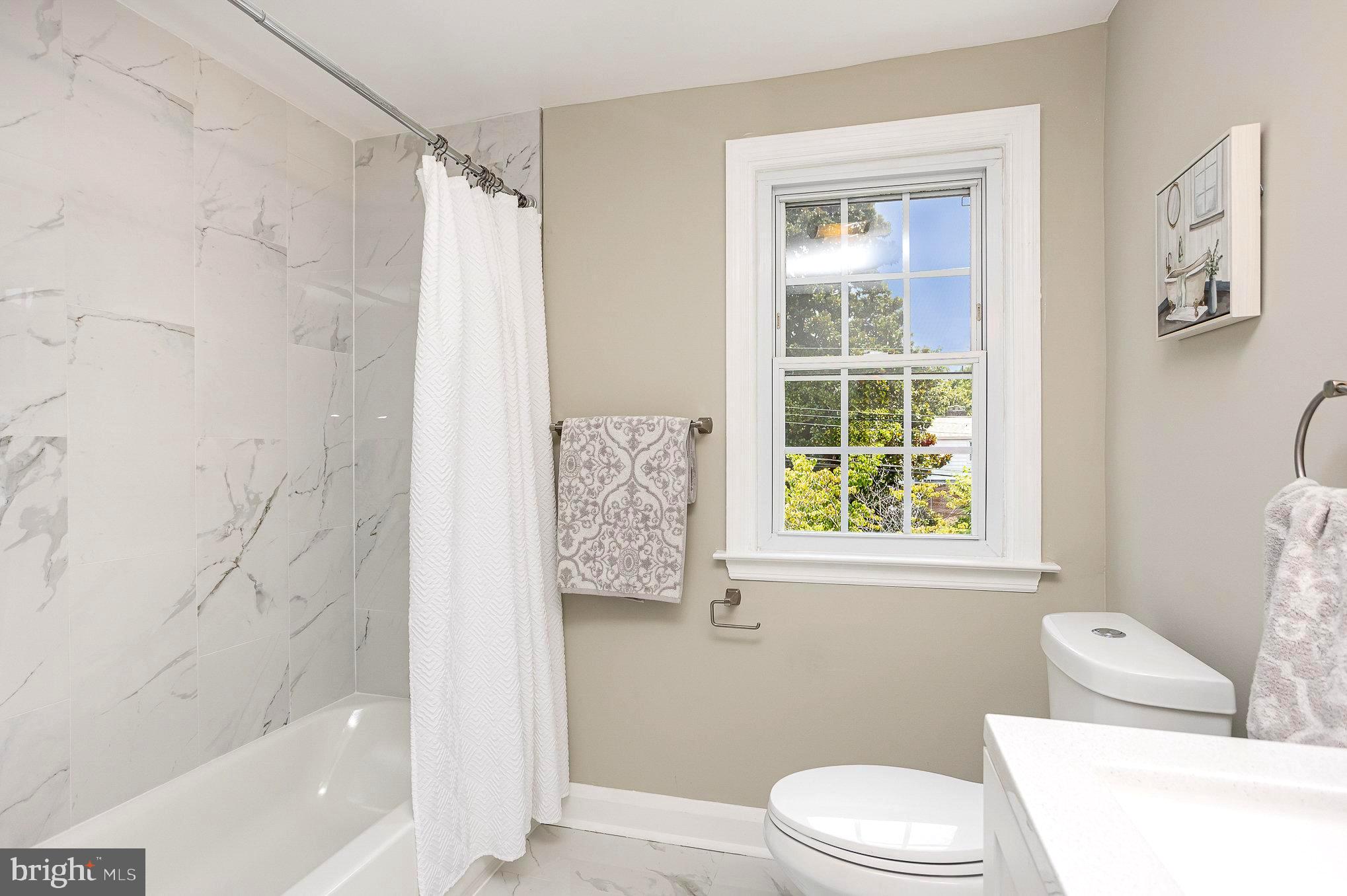 3001 Dunran Road Dundalk, MD 21222 - Photo 22 of 30 Upstairs Full Bath