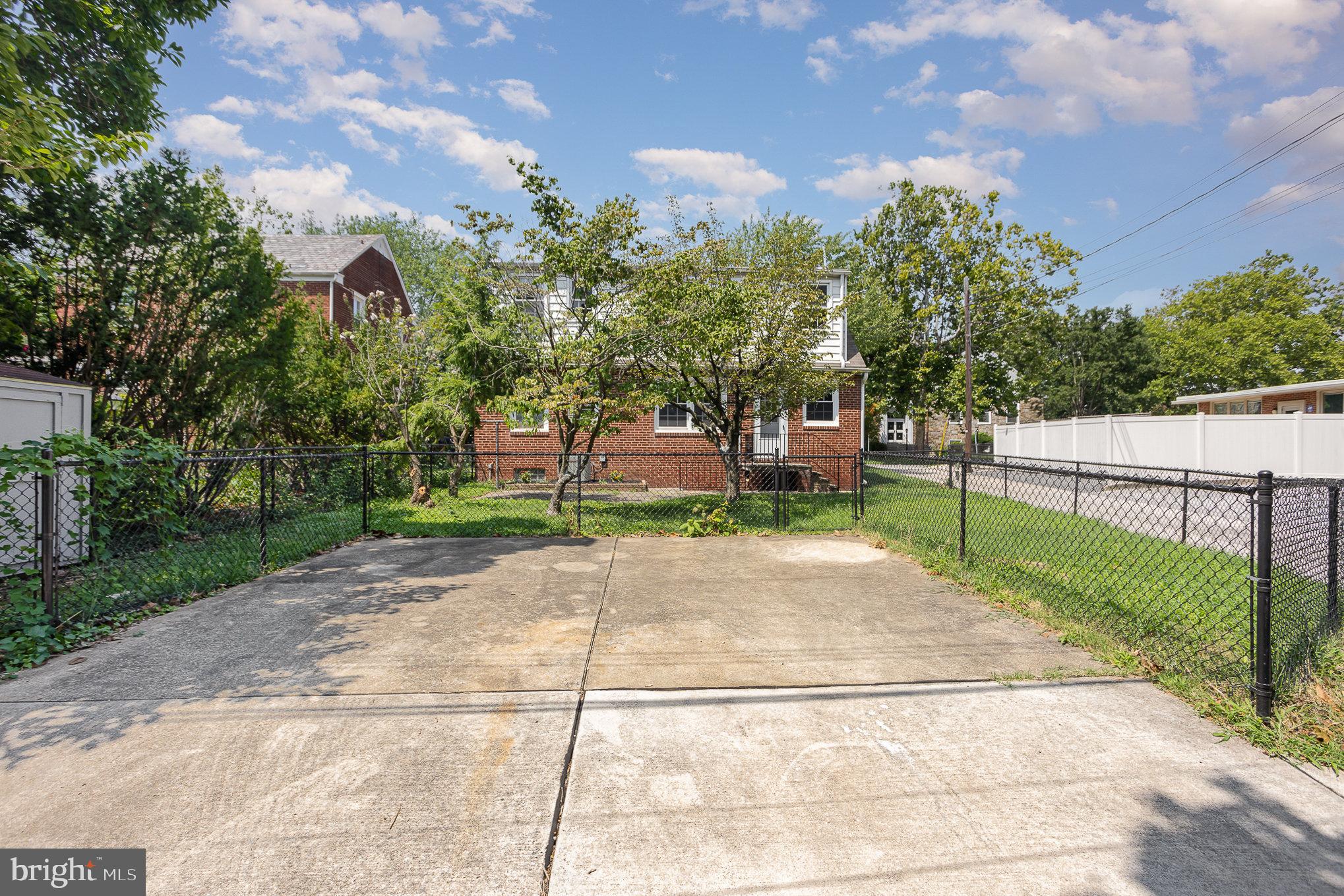 3001 Dunran Road Dundalk, MD 21222 - Photo 26 of 30 2 Car Rear Parking Pad