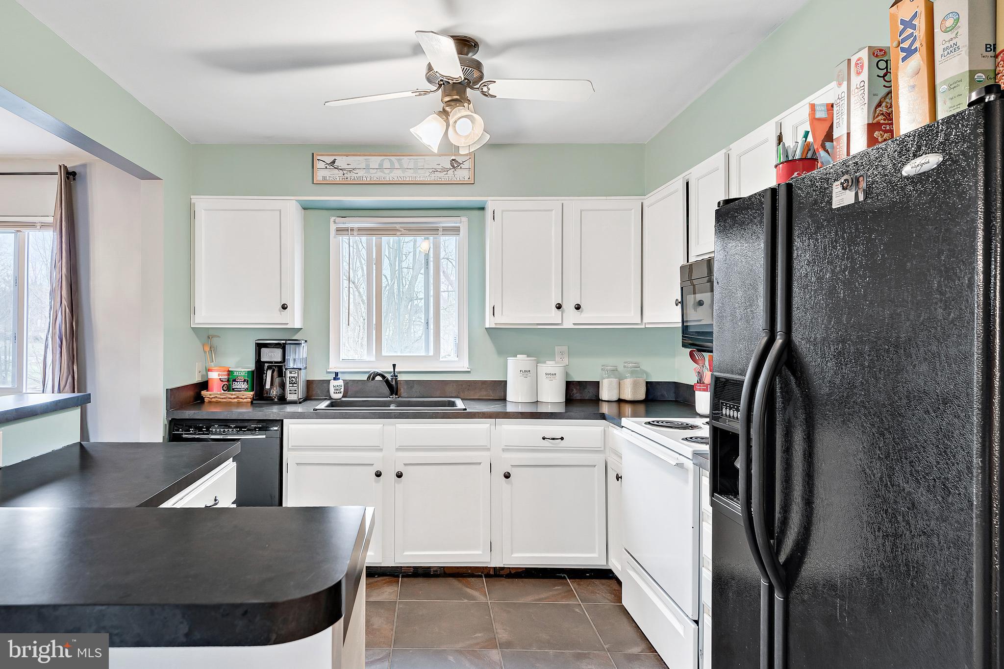 1300 Albany Road Harrisburg, PA 17112 - Photo 8 of 27 Gallery Image 8