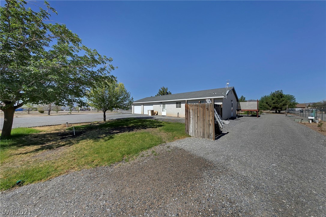 2470 West Blosser Ranch Road Pahrump, NV 89060 - Photo 5 of 50 Gallery Image 5