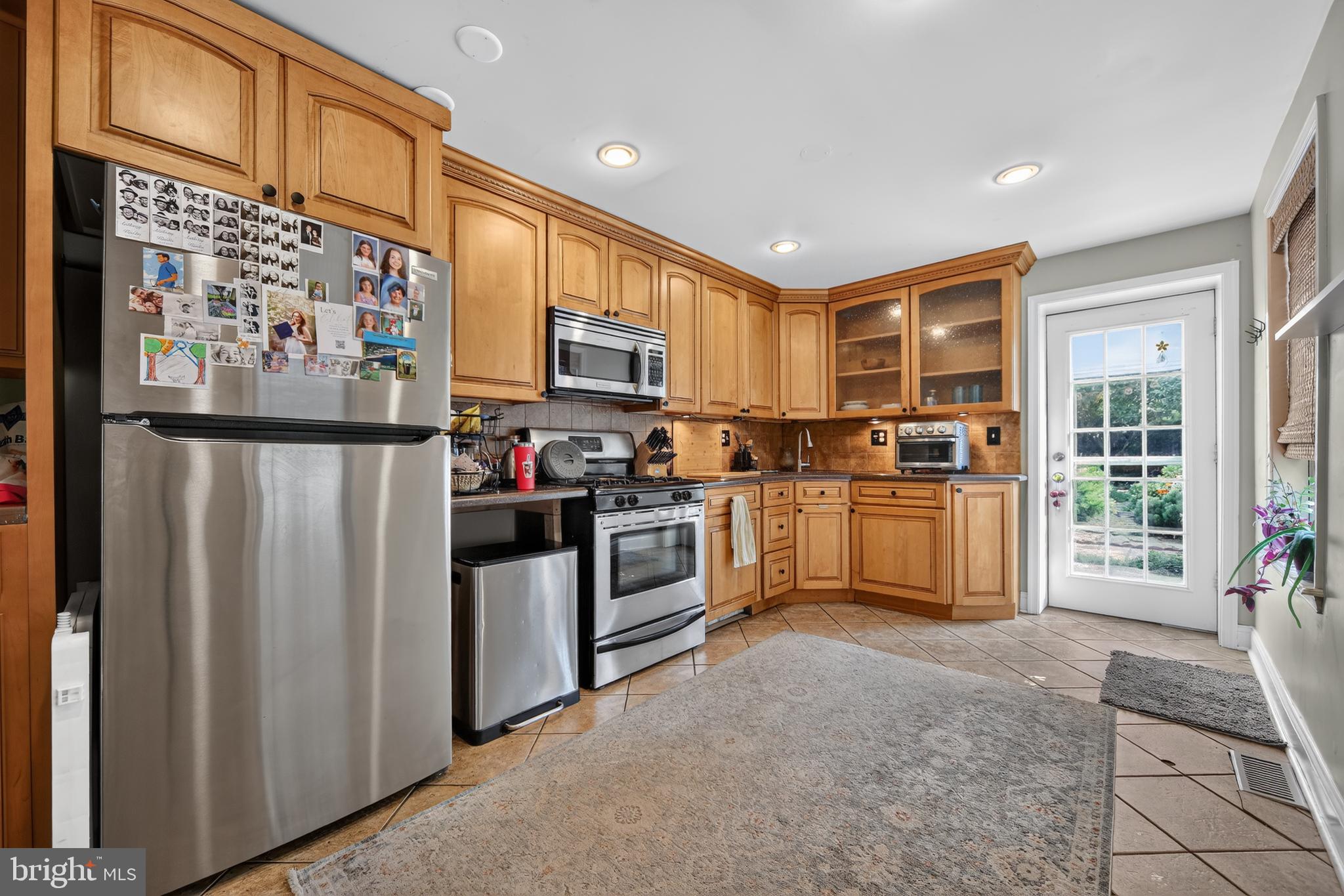 128 Tasker Street Philadelphia, PA 19148 - Photo 6 of 31