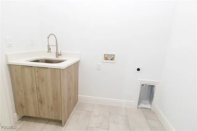 $2,200 | 1125 Jabara Circle, LaBelle, FL 33935