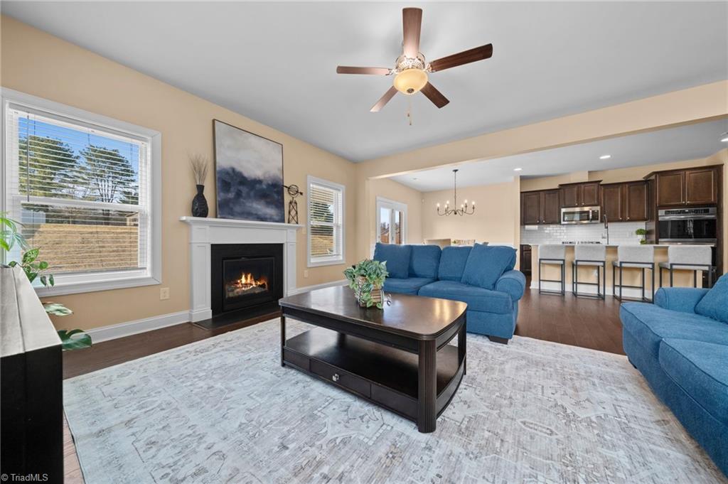 5619 Glad Acres Road Pfafftown, NC 27040 - Photo 15 of 45 Living Room