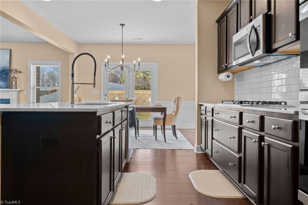 5619 Glad Acres Road Pfafftown, NC 27040 - Photo 19 of 45 Kitchen