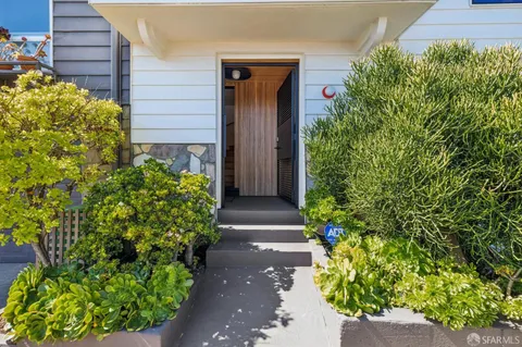 $1,695,000 | 54 Bradford Street, San Francisco, CA 94110