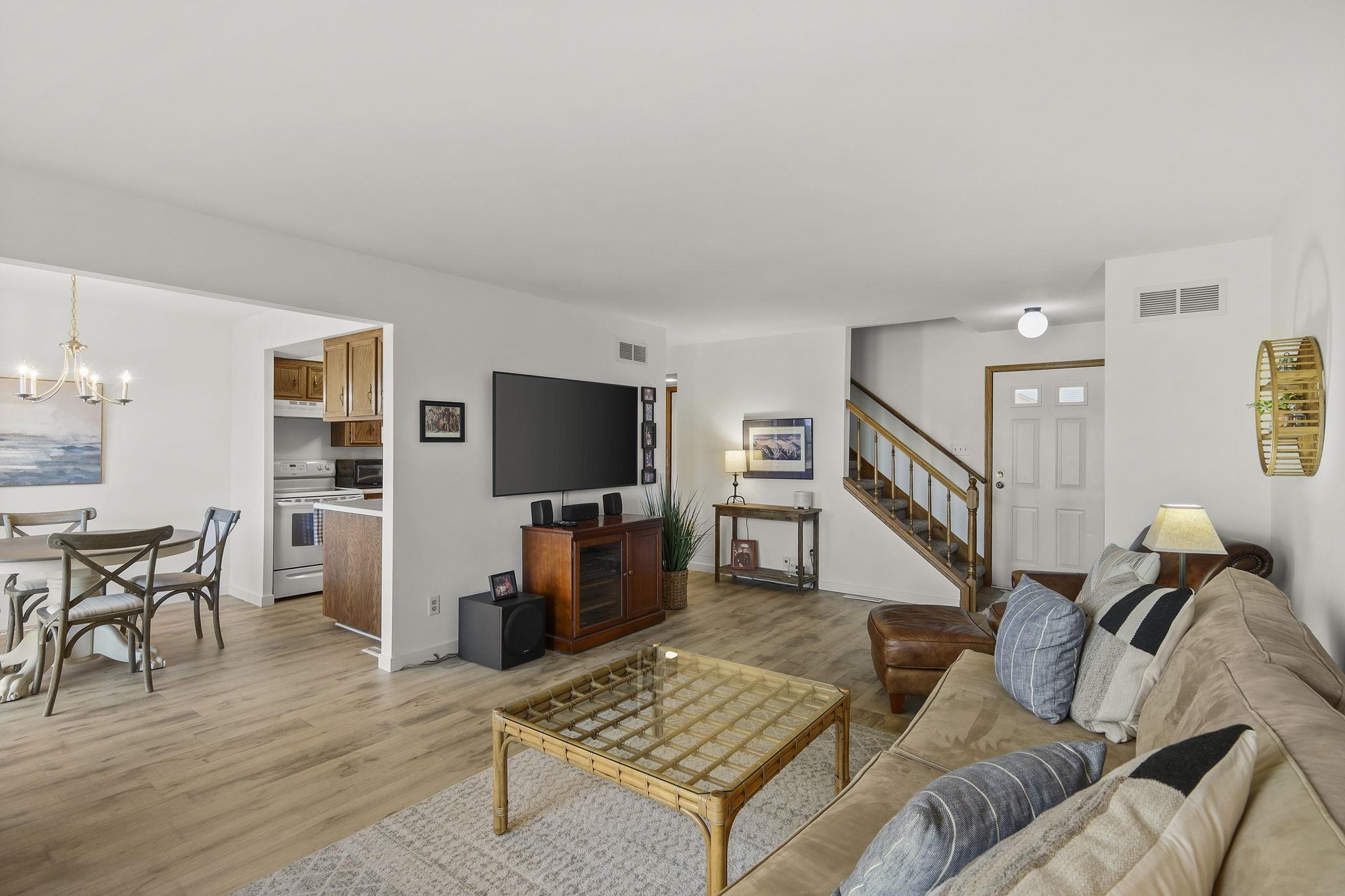 7372 Old Sauk Road Madison, WI 53717 - Photo 15 of 36