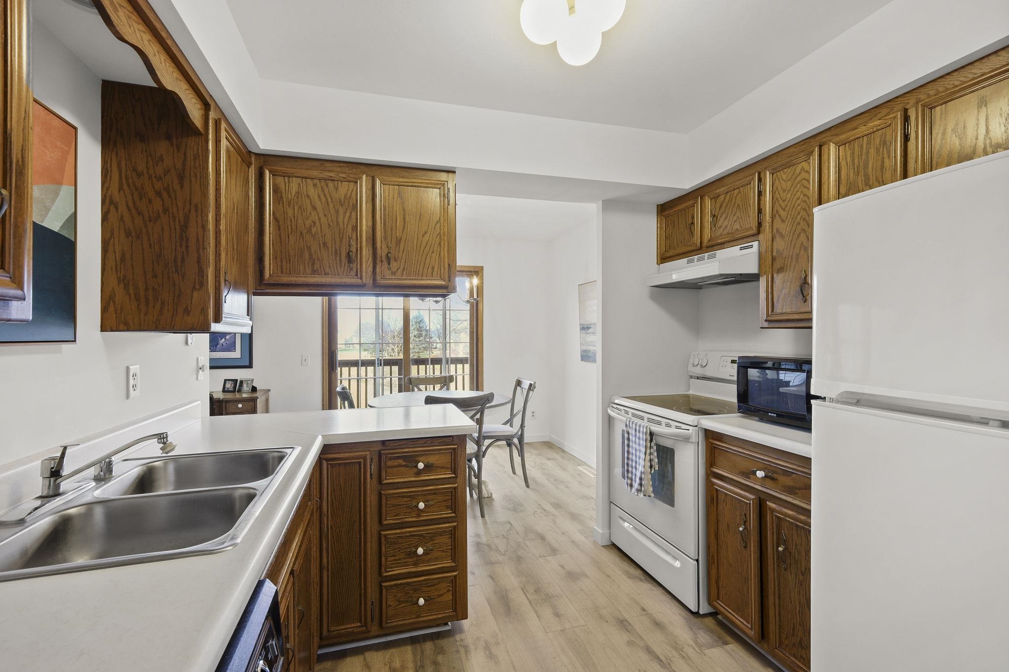 7372 Old Sauk Road Madison, WI 53717 - Photo 18 of 36