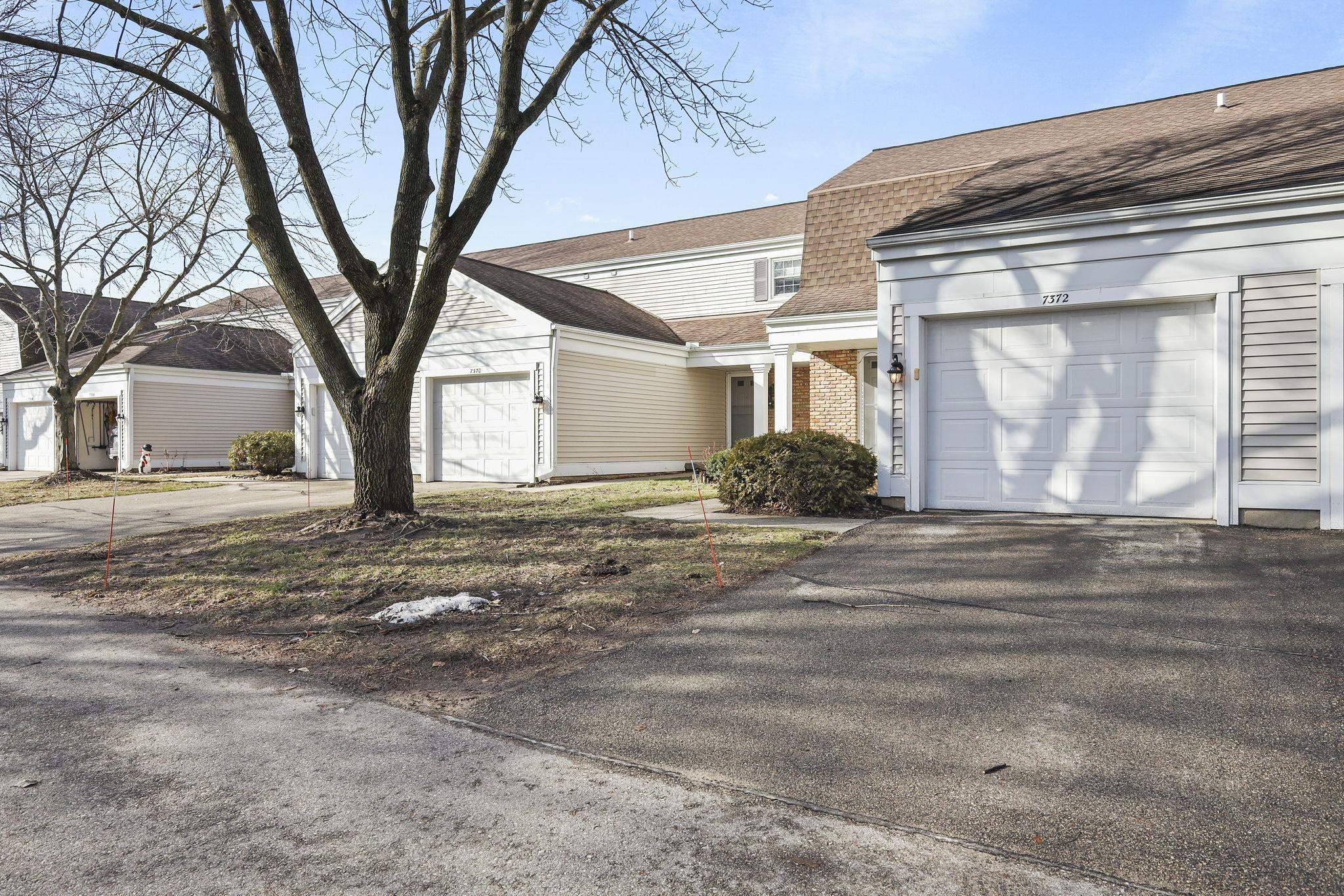 7372 Old Sauk Road Madison, WI 53717 - Photo 4 of 36