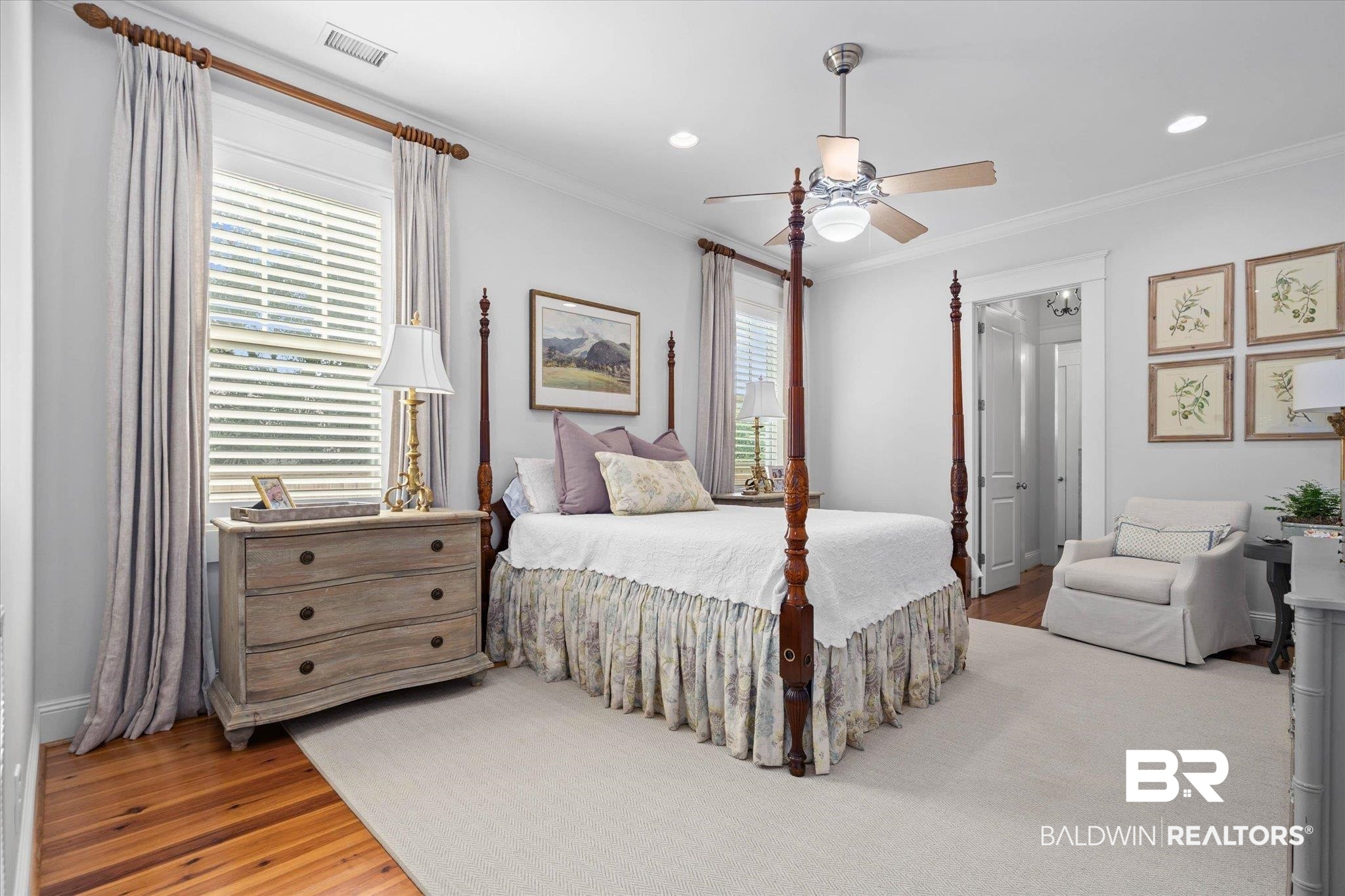 3813 Austill Lane Mobile, AL 36608 - Photo 12 of 37 Spacious room featuring wood-finish flooring, a ceiling fan with integrated lighting, recessed lighting, and crown molding