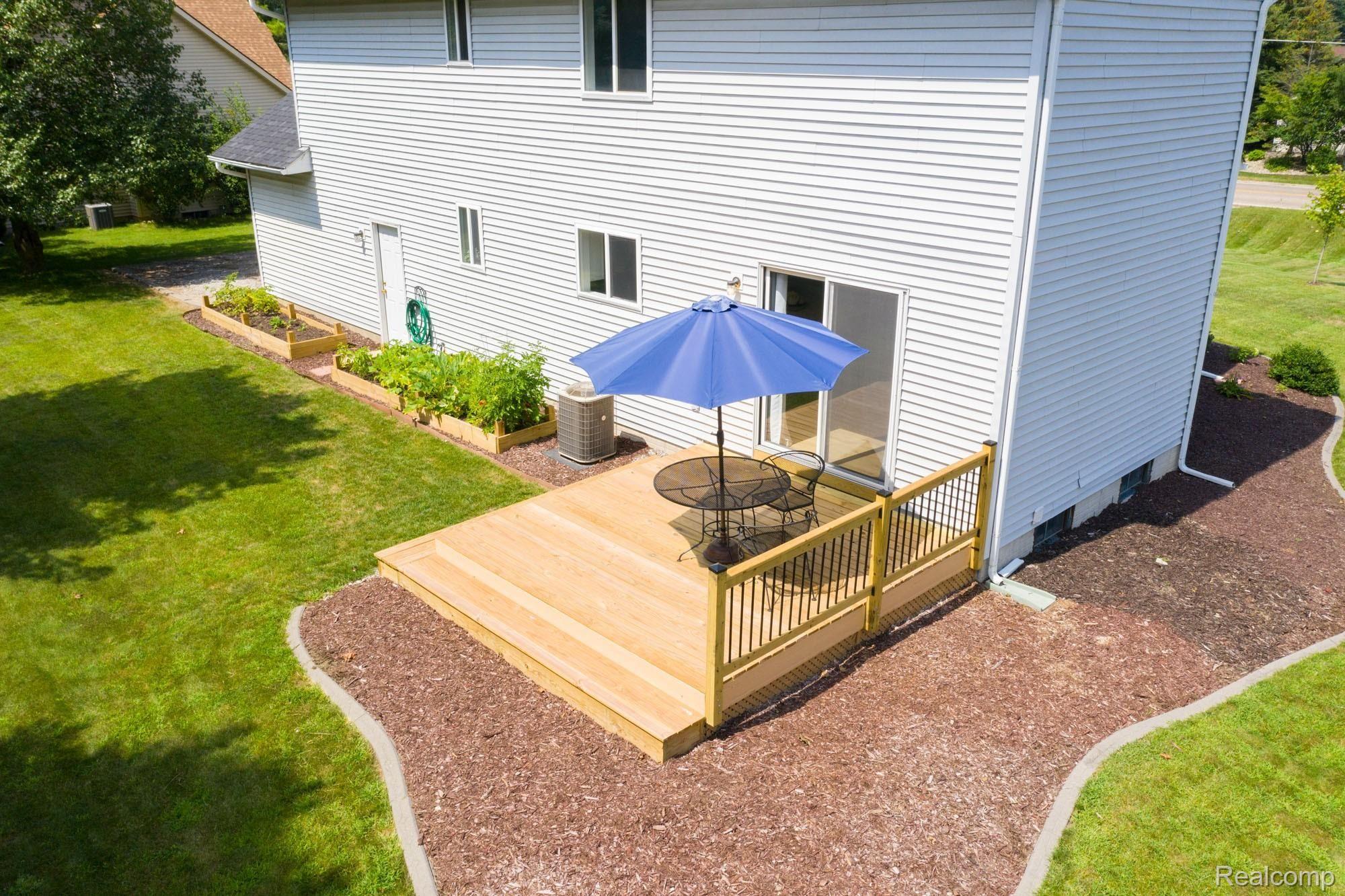 2409 Grove Park Road Fenton, MI 48430 - Photo 51 of 54 2409-grove-park-00096.jpg