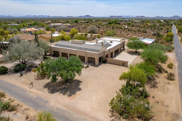 $5,600 | 26960 North 61st Street, Scottsdale, AZ 85266