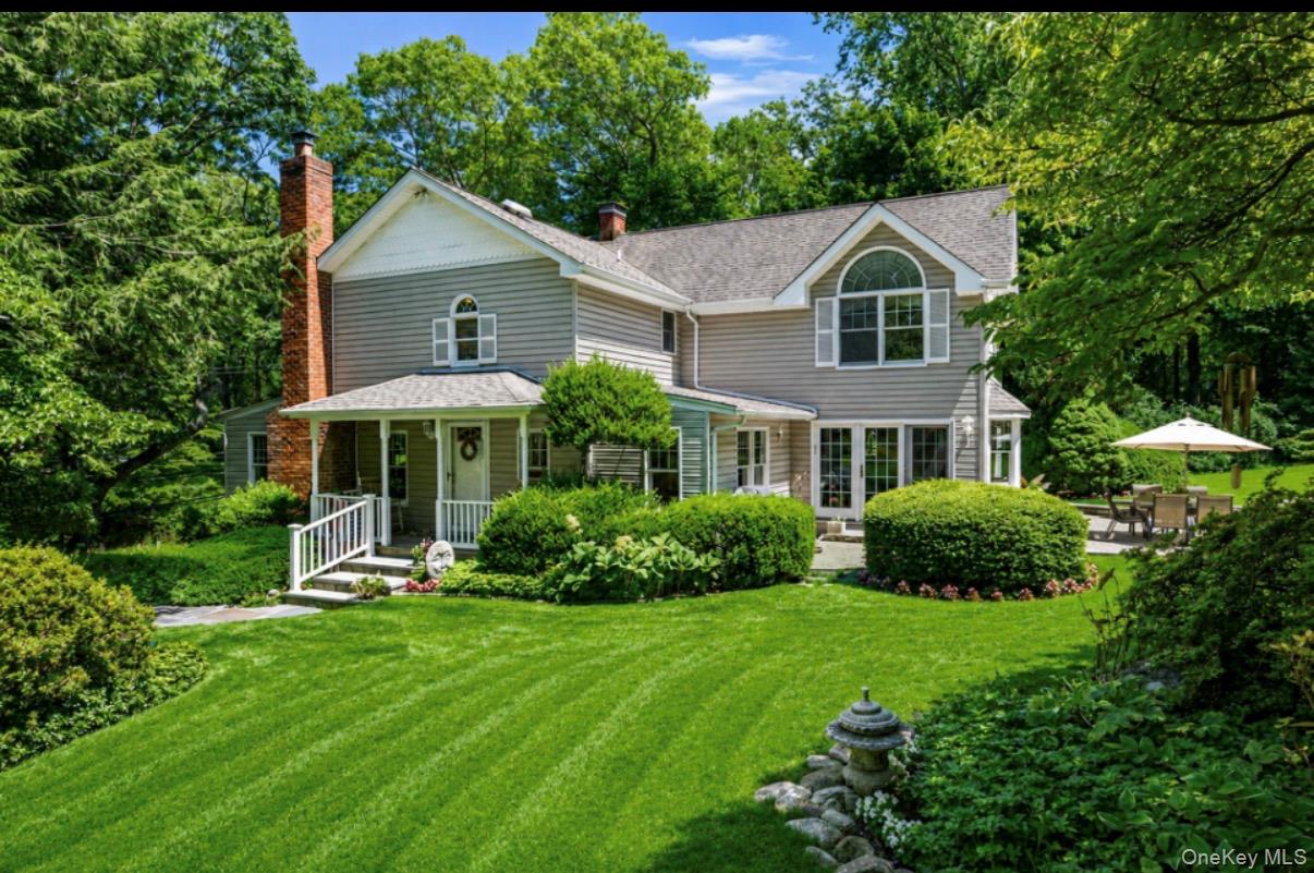 111 Stony Hollow Road Centerport, NY 11721 - Photo 3 of 33