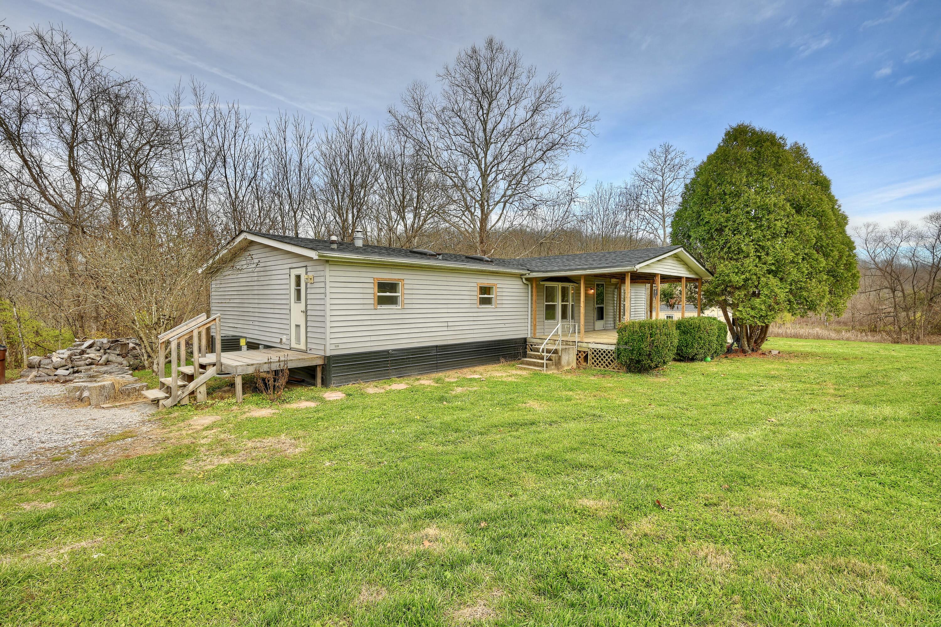 1030 Cross Rd Pike Corinth, KY 41010 - Photo 1 of 34