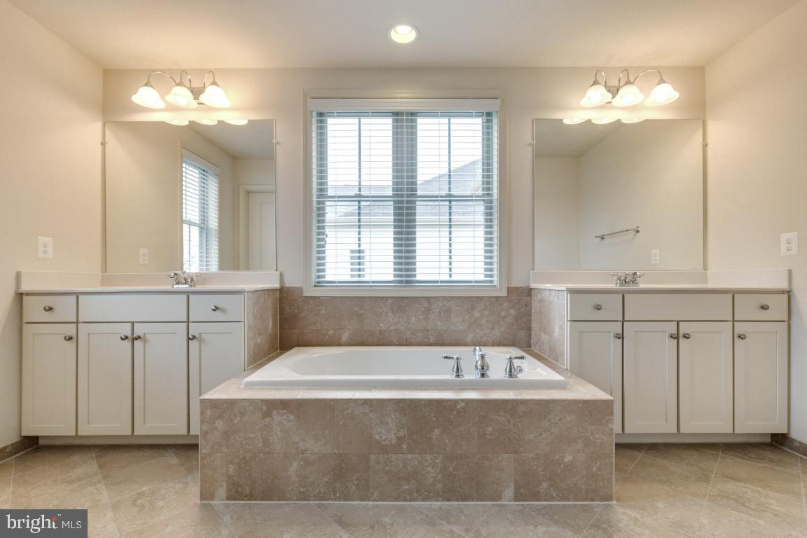 23578 Prosperity Ridge Place Brambleton, VA 20148 - Photo 22 of 42 Luxury Master Bathroom with Dual Vanities