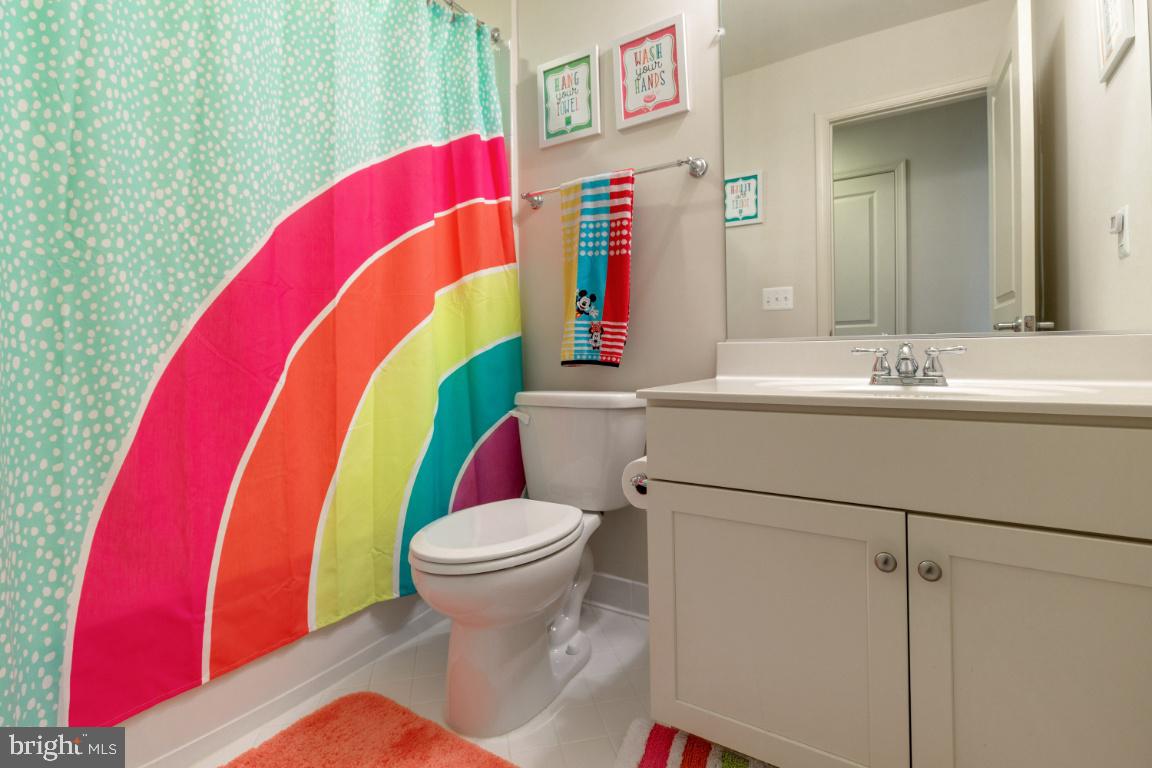 23578 Prosperity Ridge Place Brambleton, VA 20148 - Photo 27 of 42 Bedroom Level Full Bathroom