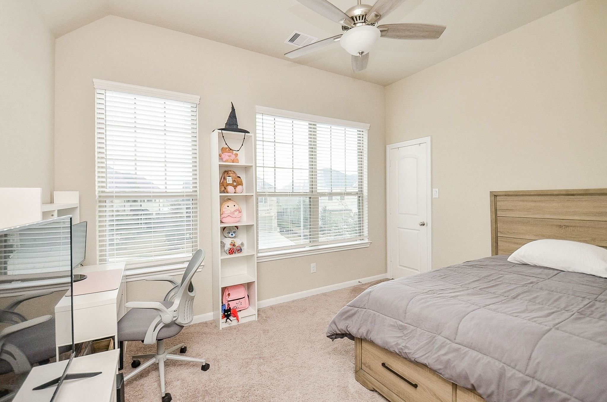 5146 Prairie Terrace Lane Fulshear, TX 77441 - Photo 24 of 26 Another secondary bedroom offers great closet space